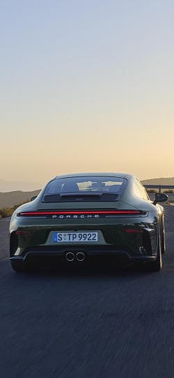 保时捷 911 GT3 Touring 高清手机竖屏壁纸