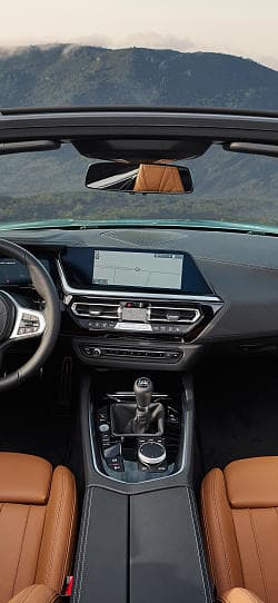 宝马 Z4 m40i mt 高清手机竖屏壁纸