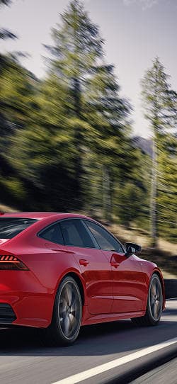 奥迪 A7 sportback 55 tfsi e quattro s line 高清手机竖屏壁纸