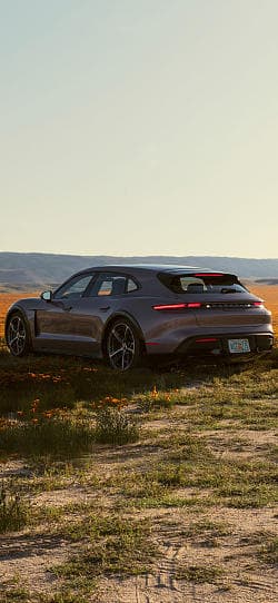 保时捷 Taycan turbo s 高清手机竖屏壁纸