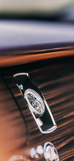 劳斯莱斯 逐影 Amethyst 高清手机竖屏壁纸