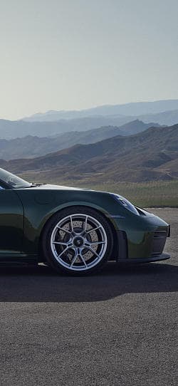 保时捷 911 GT3 Touring 高清手机竖屏壁纸
