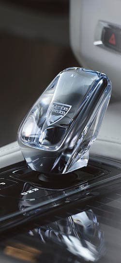 沃尔沃 S90 t8 awd recharge inscription 高清手机竖屏壁纸