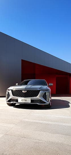 凯迪拉克 CT6  高清手机竖屏壁纸