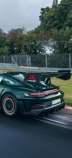 保时捷 911 GT3 RS with Manthey Kit 高清手机竖屏壁纸