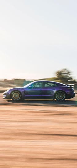 保时捷 Taycan Turbo GT with Weissach package 高清手机竖屏壁纸