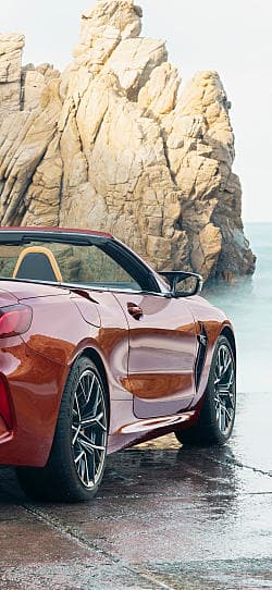 宝马 M8 competition cabrio 高清手机竖屏壁纸