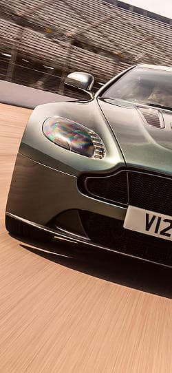 阿斯顿·马丁 Vantage amr 高清手机竖屏壁纸
