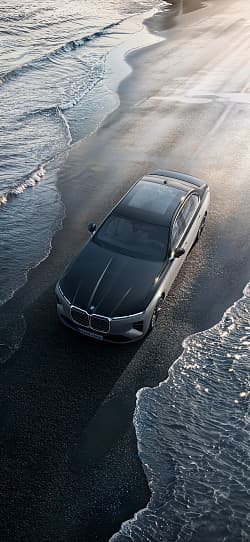 宝马 7系 740 xDrive 高清手机竖屏壁纸