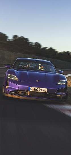 保时捷 Taycan Turbo GT with Weissach package 高清手机竖屏壁纸