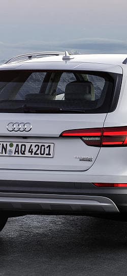 奥迪 A4 allroad 高清手机竖屏壁纸
